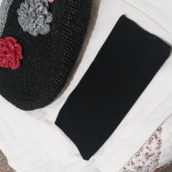 Beautiful crocheted bag 12X17 - Picture 4 of 7